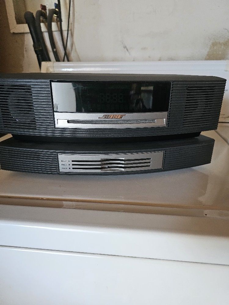 Bose Wave Radio Cd Music ll With Multi Cd.