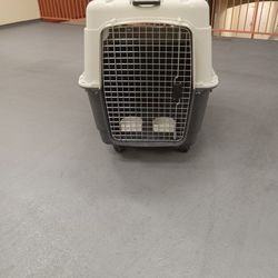 Yeti Dog Kennel