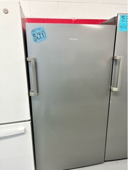 Hisense freezer stand up ⬆️