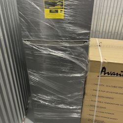 Refrigerator 24 Inches 