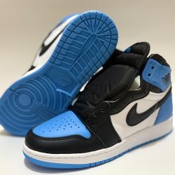 Jordan 1 UNC SIZE 5 