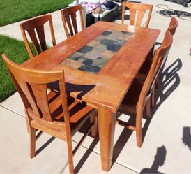 Dining Room table w/6 chairs