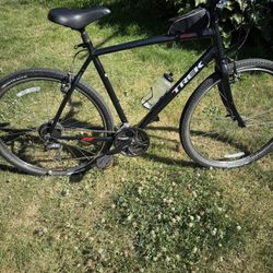 Trek Verve 3 Hybrid – XL – Like New