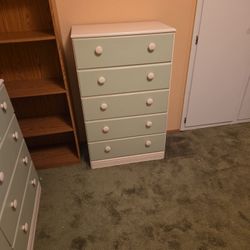 dressers and twin bed $10