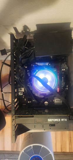 Open case 1440p gaming pc