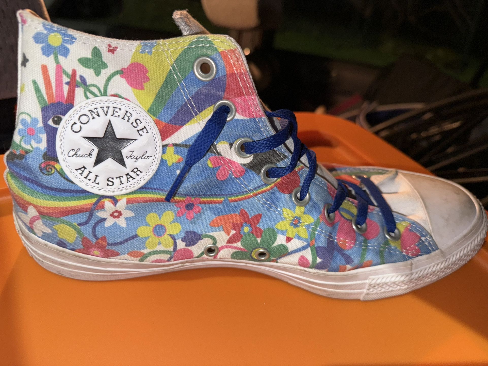 Size 11 Men’s Converse