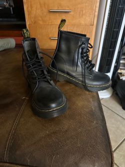 Women’s doc marten inspired boots