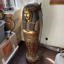 Vintage 2009 Design Toscano Tutankhamen Sarcophagus 4ft Cabinet