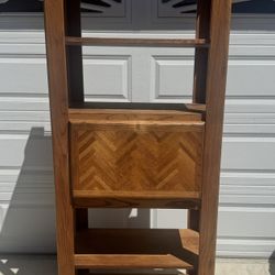 Chevron Display Tower