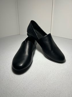 b.o.c. Women's 10M Black Suree Slip-on Loafers Collar Design Low Block Heel