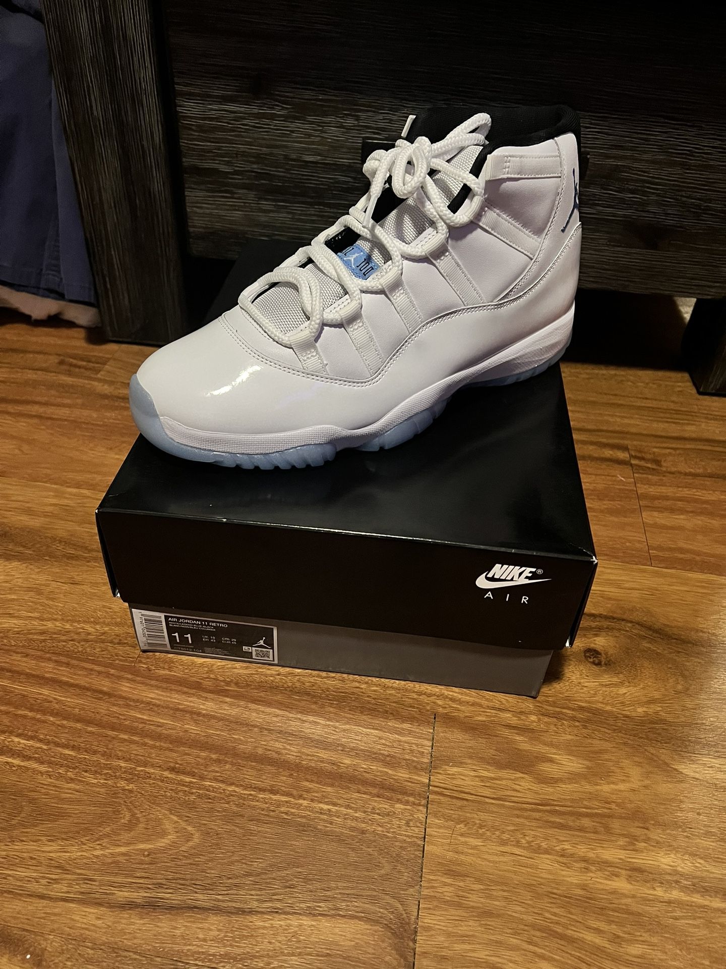 Jordan 11s