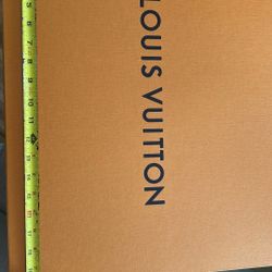 Caja De Uso LOUIS VUITTON(sin Ningún Detalle Importante)