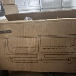 baby playpen / brand new !!! 