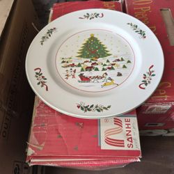 Christmas Dinnerware Set