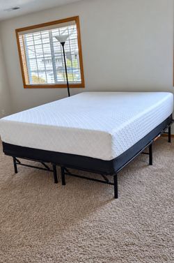 Newer Queen Ashley Chime 10" Mattress, Boxspring and Smart Platform Bed Frame