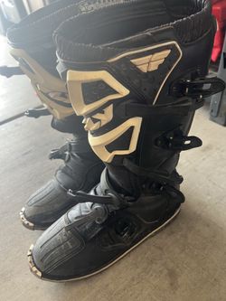 Fly maverick boots