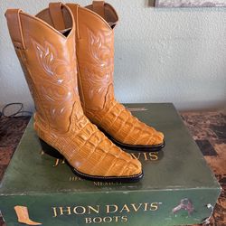 New in Box Jhon Davis Handcrafted Buttercup Caiman Cowboy Boots Size 23.5 (Men’s 5.5) Brand New in Box