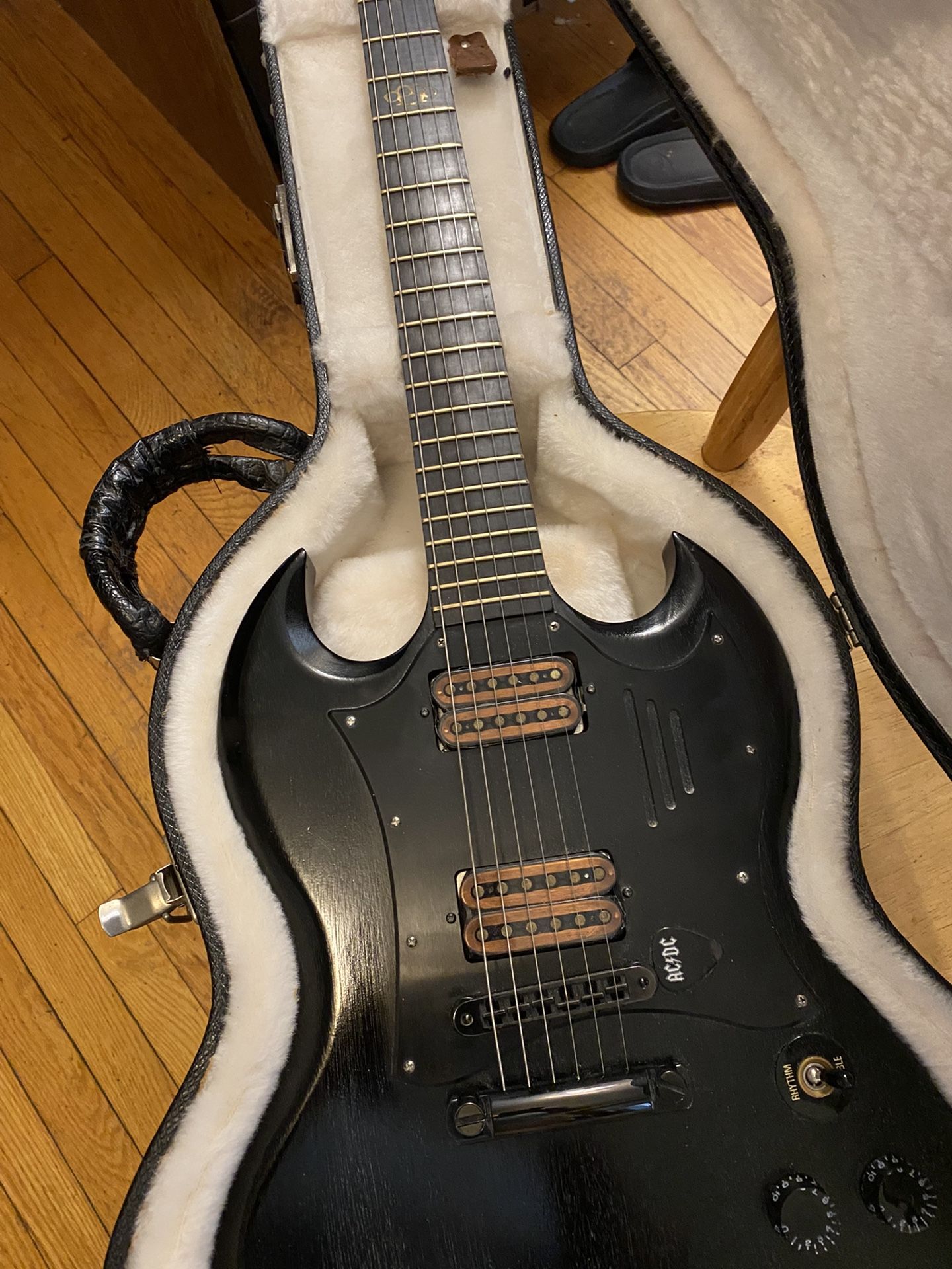 Gibson Sg Menace Make A Offer for Sale in Wellsville NY OfferUp