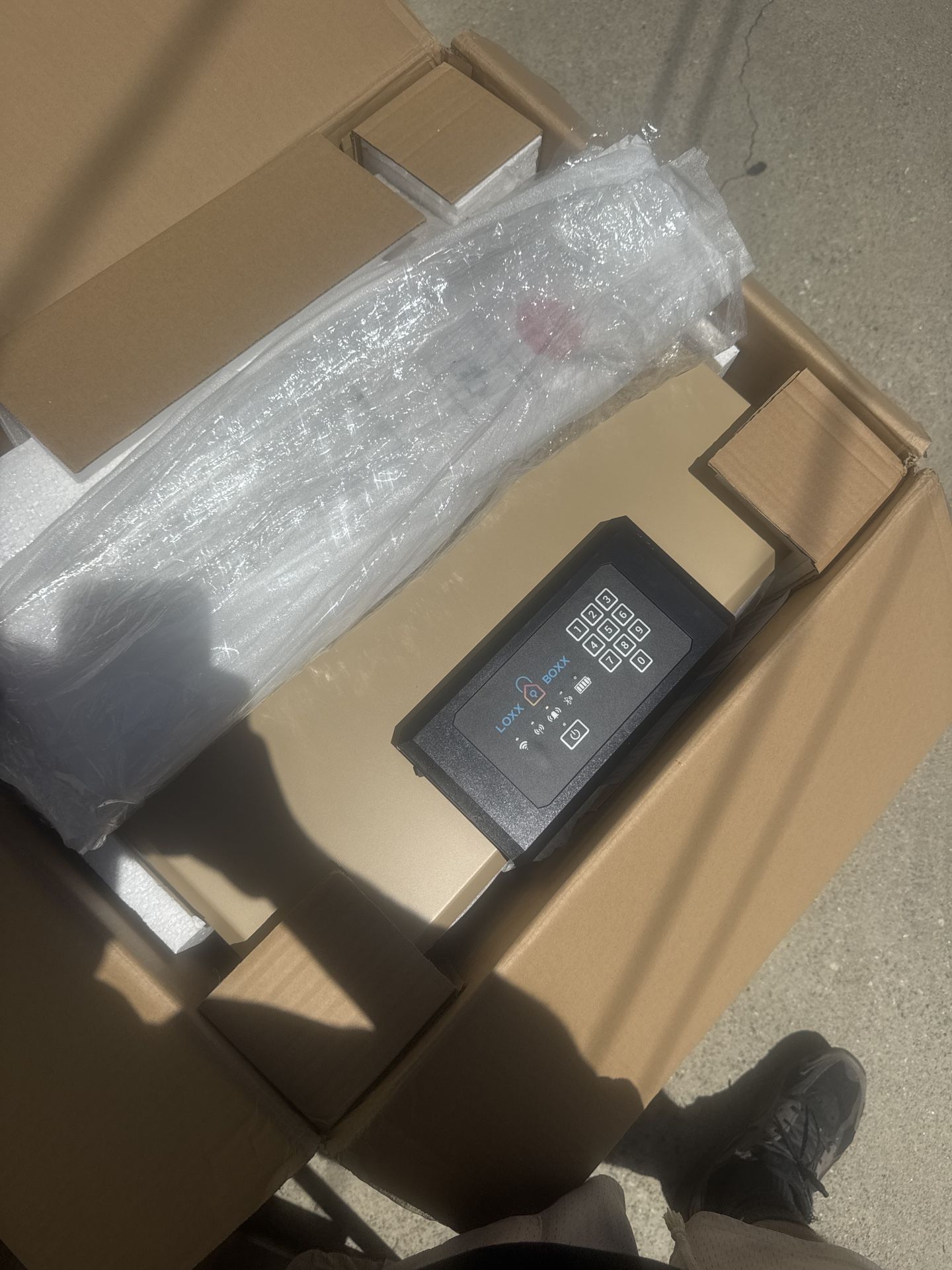 LOKBOX Smart Parcel Delivery Lock Box – Brand New in Box