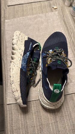 Nike recycled sneakers new in box 11