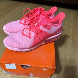 Nike Air Max Sequent 3 Woman Size 7.5