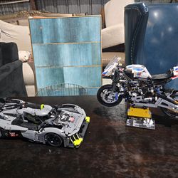 3 Rare LEGO Displays