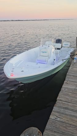 2021 17ft glasstream center console boat