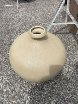 Chelly Vase - CB2 New in box