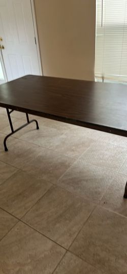 Table heavy duty