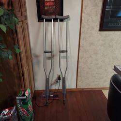 Tall Crutches