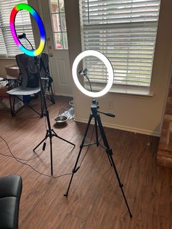 Adjustable tripods