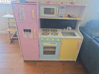 Free Kitchen Toddler Play