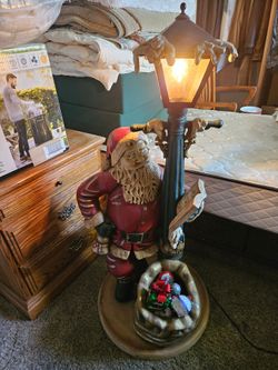 Santa Claus Lamp Post Figurine with Light