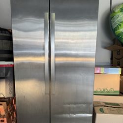 Whirlpool 25 cu. ft. Side by Side Refrigerator