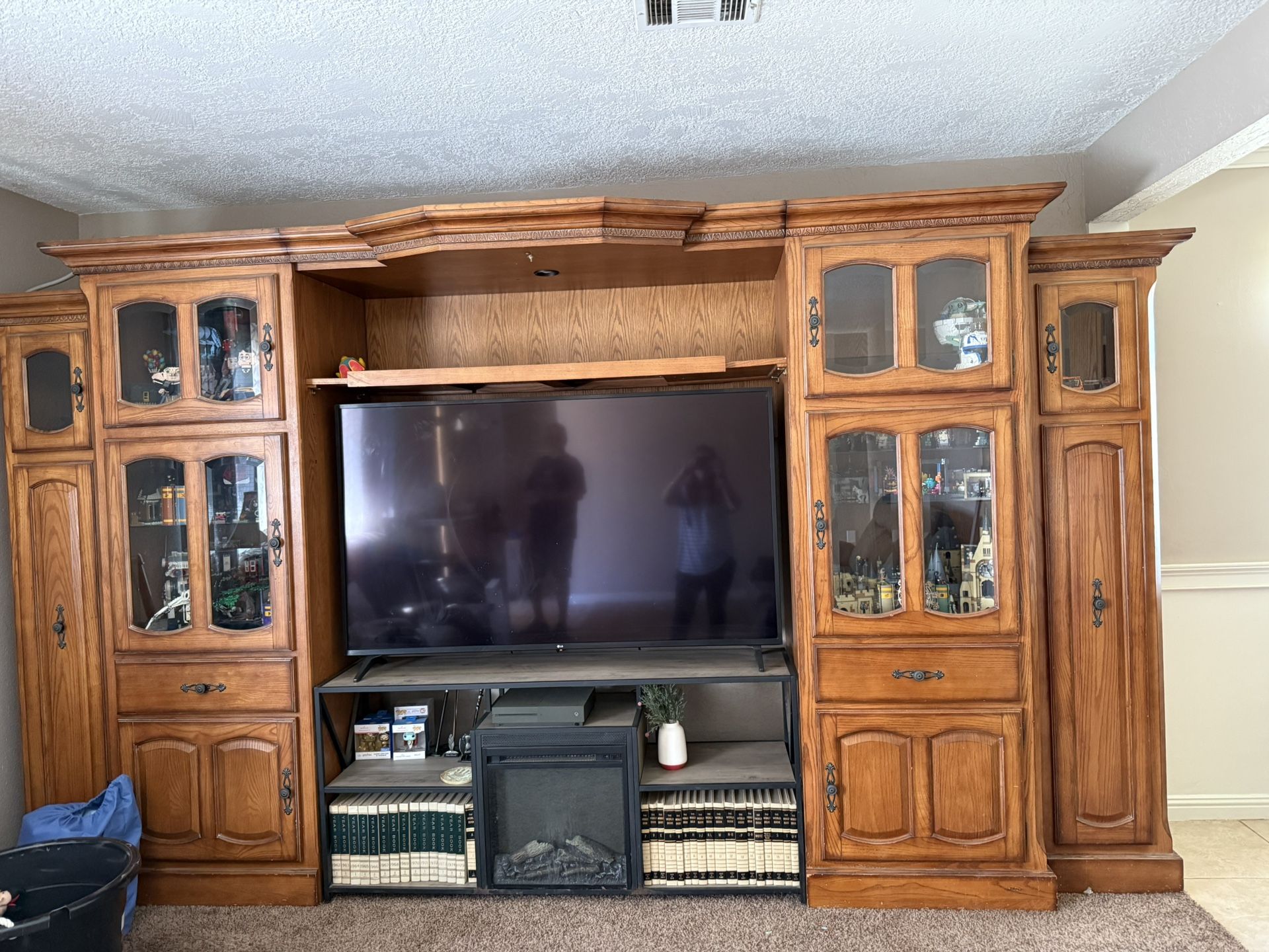Tv Entertainment Center 