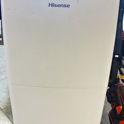 Hisense Dehumidifier 50Pt 