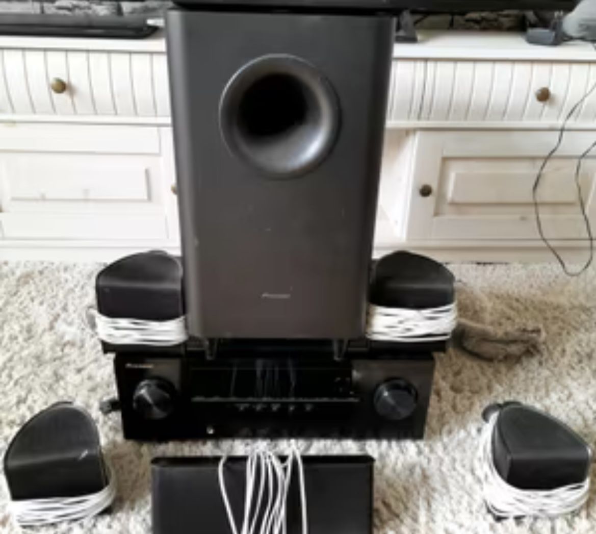 Pioneer VSX-321 Surround sound receivers for Sale |