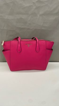 Michael Kors purse. Item No 765 (Shopgoodwill)