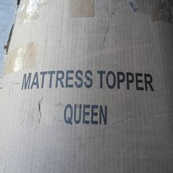 Mattress. Topper. Queen. New