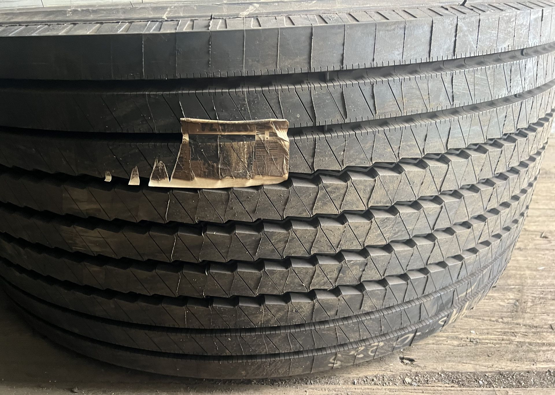 Super Single Tire