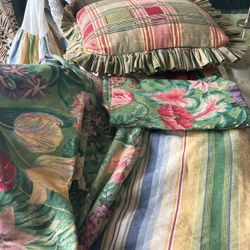 Queen Size Reversible Custom Made Bedspread, Bed skirt, Pillow Shams, Throw Pillow, 2 Small Mirrors Red And White 