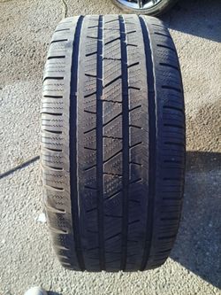 275/45R20 Cooper Evolution Tire (1)