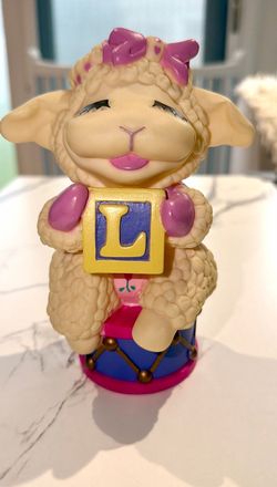 Lamb Chop Plastic Coin Bank-Shari Lewis / Happiness Express-Vintage 1993-New