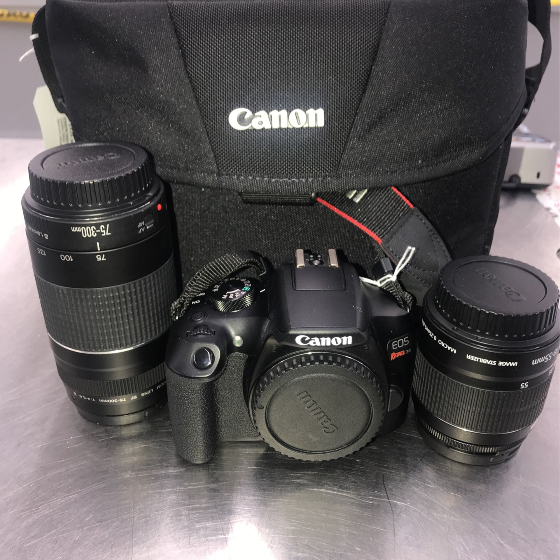 Canon EOs Rebel T6 With Two Lens And Bag