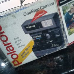 Polaroid Camera 