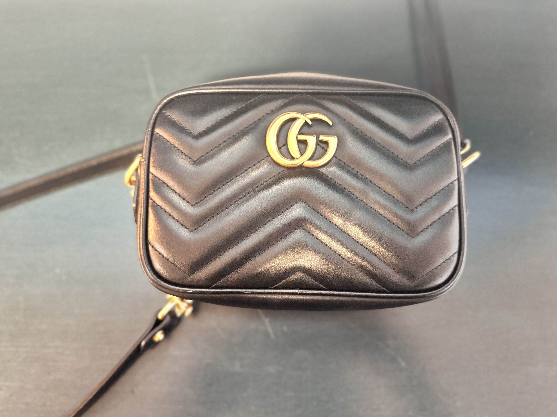 Good Condition Gucci GG Marmont Quilted Crossbody Mini Black Leather 