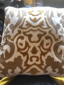 Nice throw pillow.