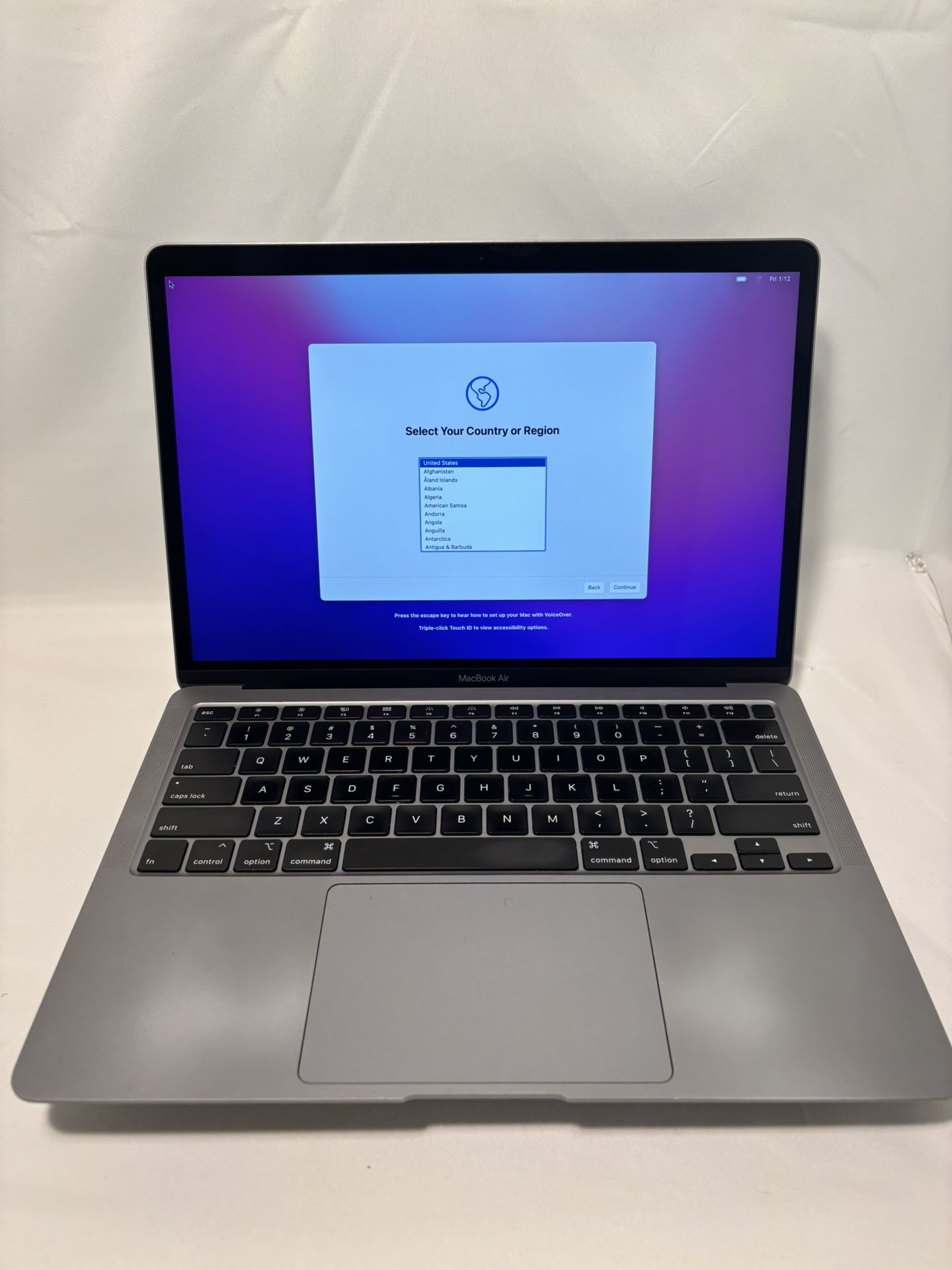 ACT FAST! MacBook Air 2018 (Multiple In Stock)