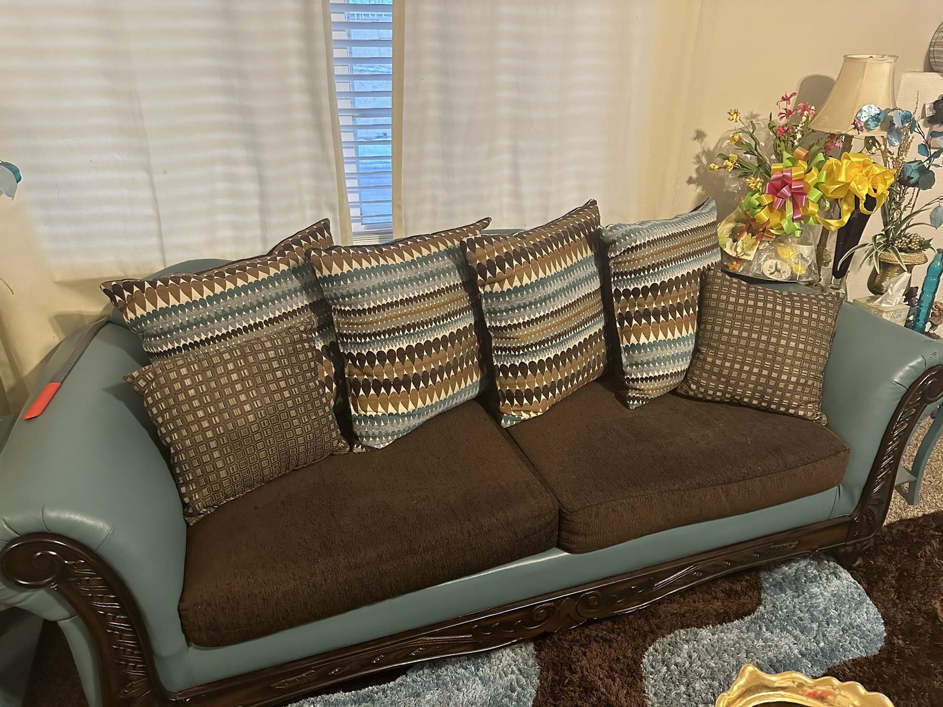 Chesterfield/camelback sofas