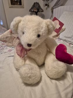 VINTAGE RUSS TEDDY BEAR WITH ANGEL WINGS AND HEART WITH TAGS